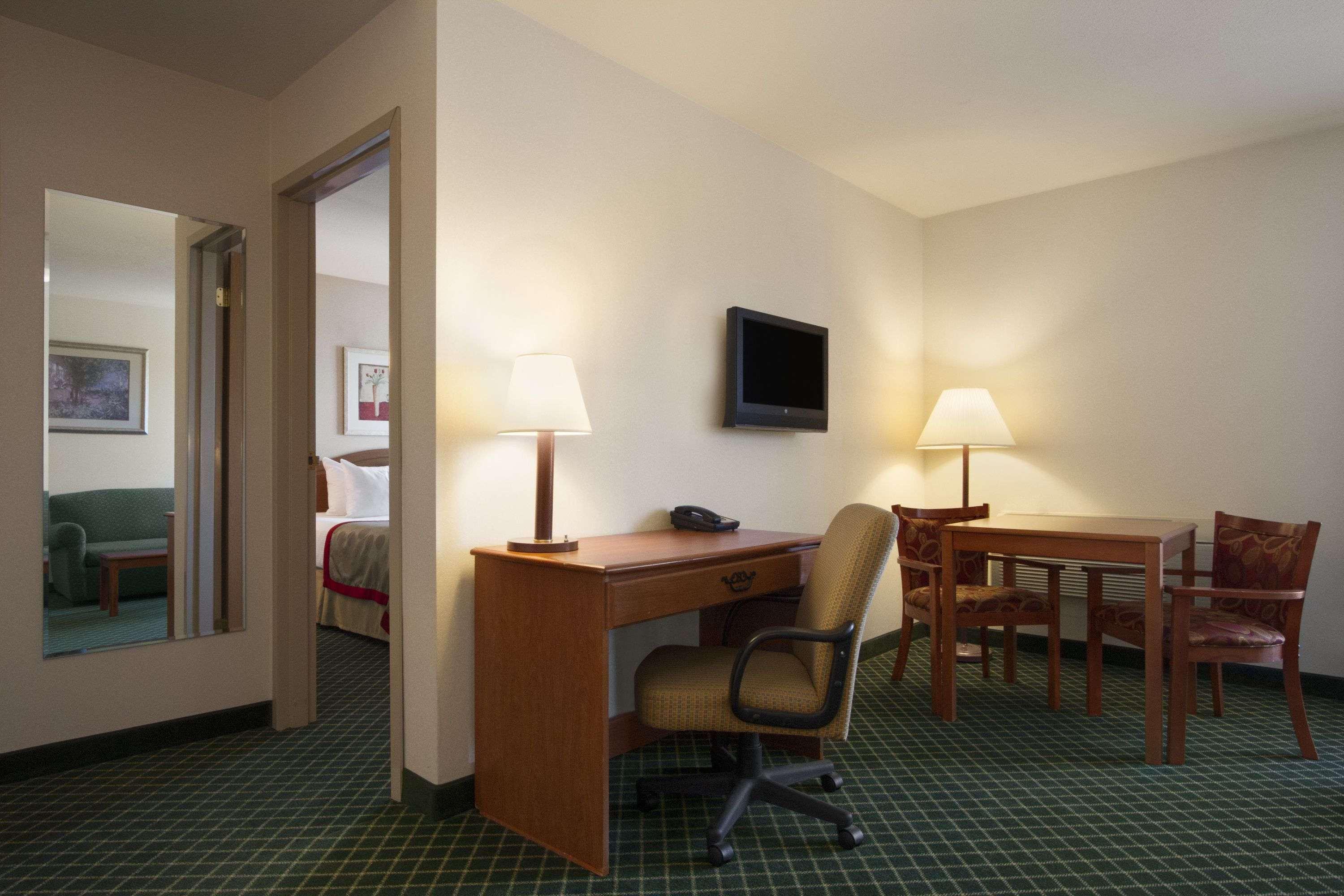 Ramada By Wyndham Seatac Airport Ξενοδοχείο Εξωτερικό φωτογραφία