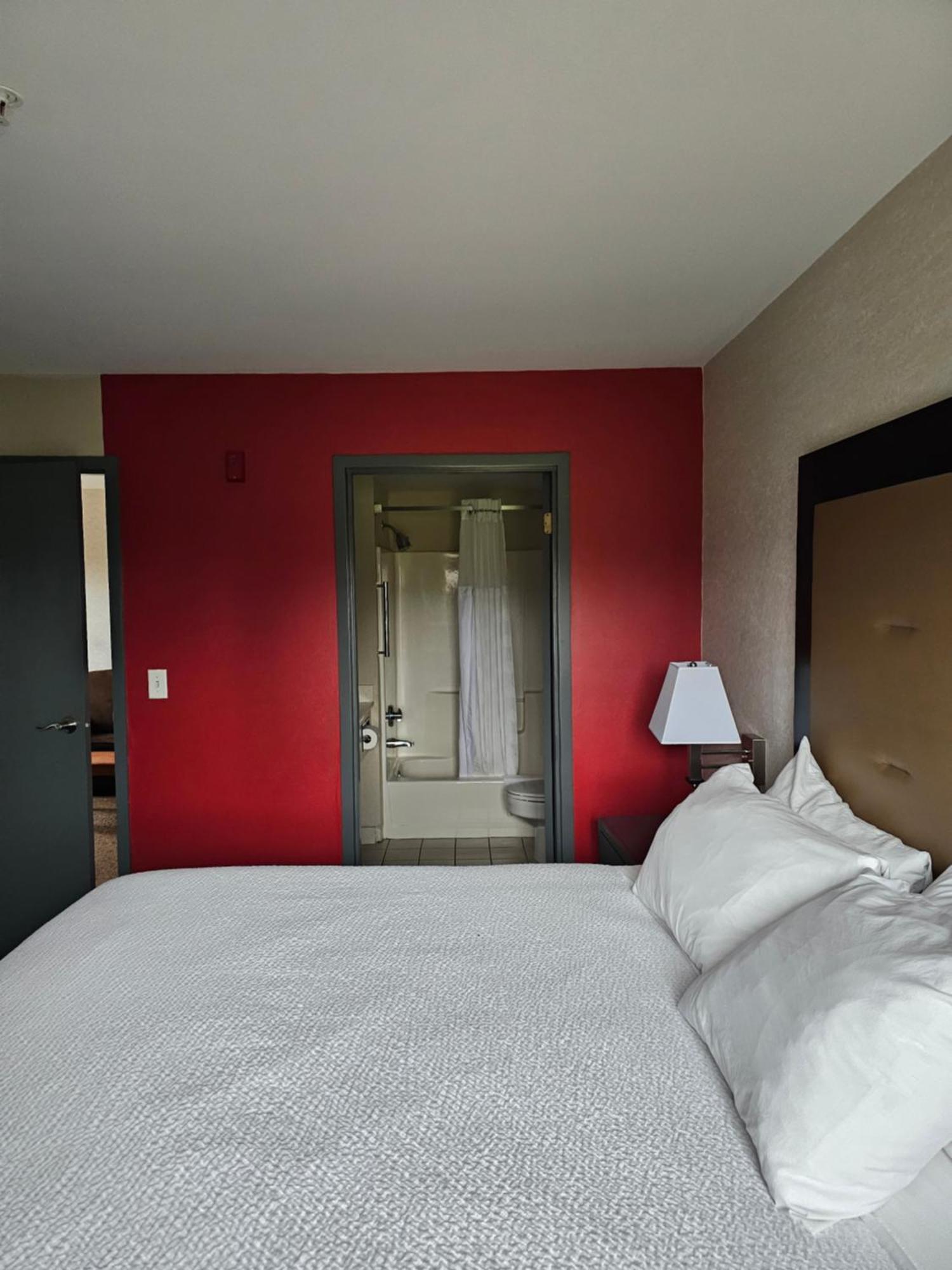 Ramada By Wyndham Seatac Airport Ξενοδοχείο Εξωτερικό φωτογραφία